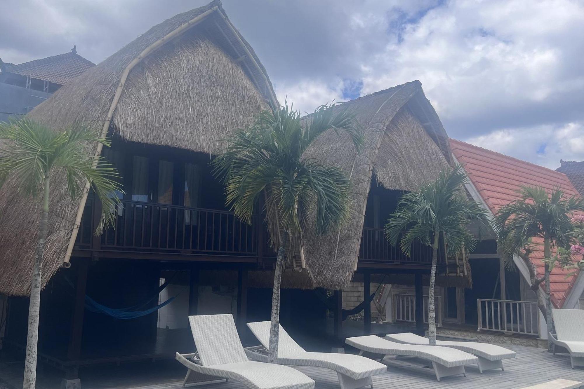 ホテル Rama Garden Lembongan エクステリア 写真